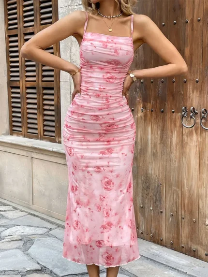 فساتين نسائية